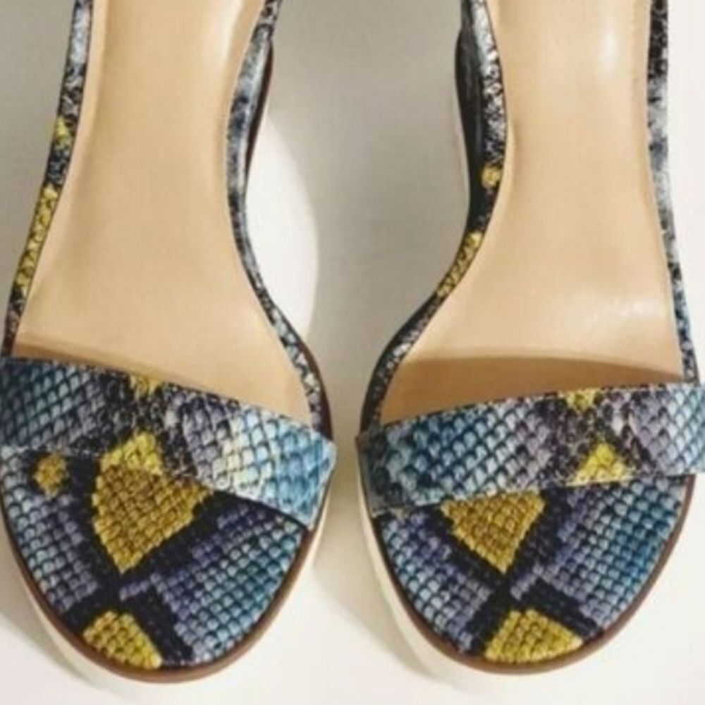 JLo vegan  wedge sandals snake skin size 10M/42 - Picture 2 of 8